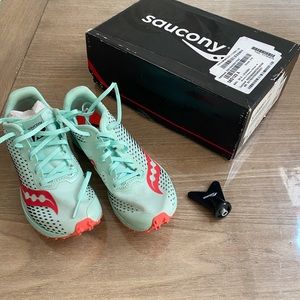 Saucony Women’s Kilkenny Xc8 Cross Country Spikes size youth 5.5